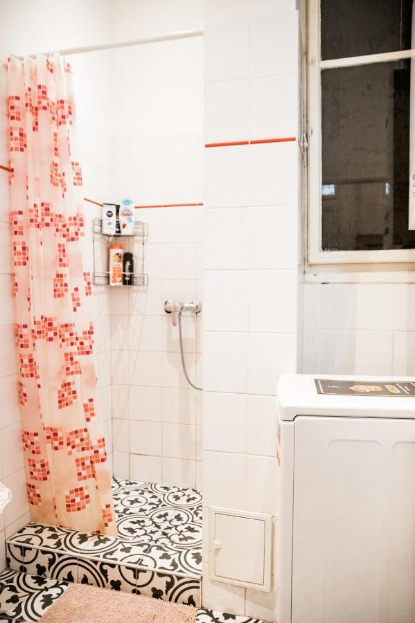 Stylish And Spacious ! Central Location Kazincy Netflix Budapest Eksteriør billede