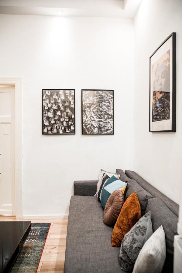 Stylish And Spacious ! Central Location Kazincy Netflix Budapest Eksteriør billede